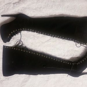Laced Boot Heel